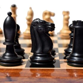 The Shkolnik Series version II soviet reproduction Chess set Boxwood & Ebonized 3.5" King with 1.75" Square Chess board-7183