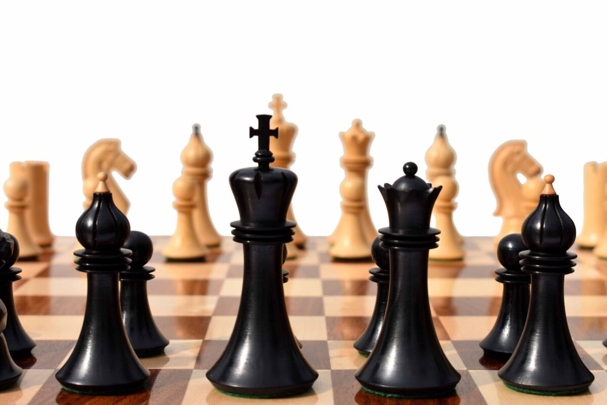 Forever Chessmen Series complete chess set Boxwood & Ebonized 3.5" King with 2" Square chess board-7499