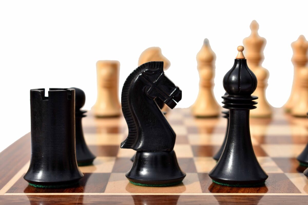 Forever Chessmen Series complete chess set Boxwood & Ebonized 3.5" King with 2" Square chess board-7498
