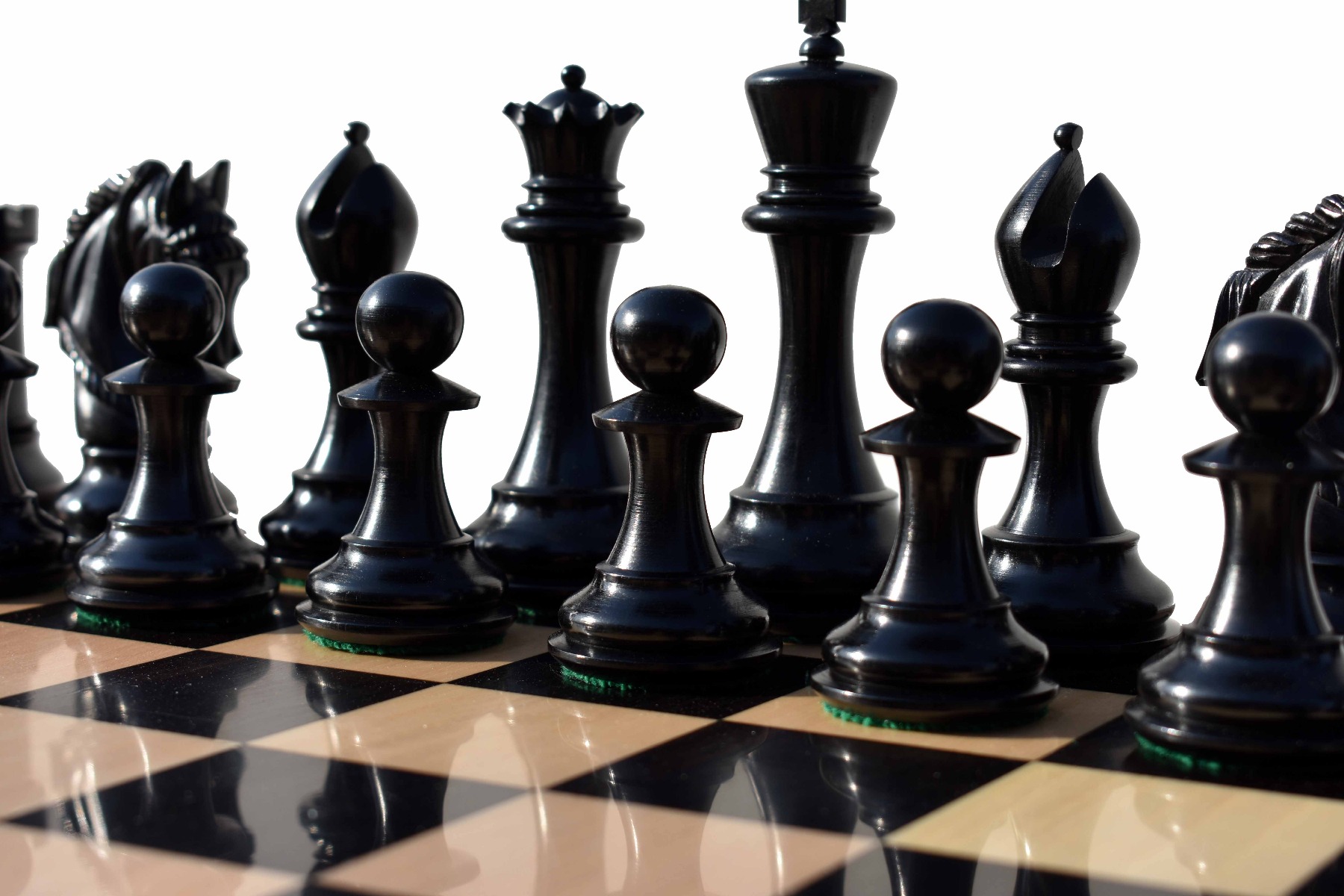 The Kings Arthur Series chess pieces <br> Boxwood & Ebony <br> 4.4" King-7594 The Kings Arthur Series chess pieces Boxwood & Ebony 4.4" King-7594