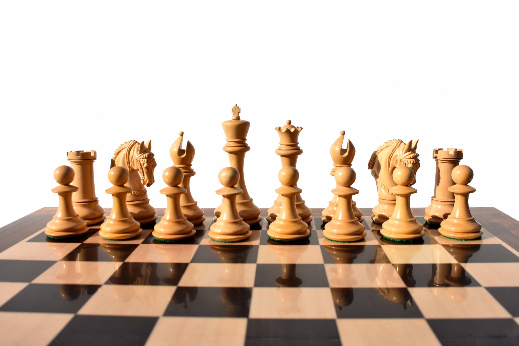 The Kings Arthur Series chess set Boxwood & Ebony 4.4" King with 2.25" square chess board-7604