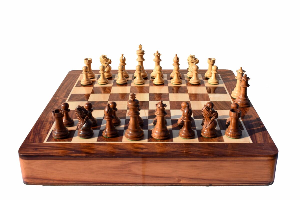 The Kings Bridle Series chess set Boxwood & Sheesham 3" King with 16" chess board-7542