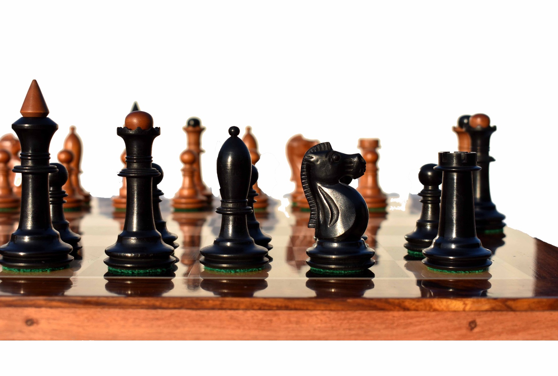 The Shkolnik soviet series reproduction Chess pieces <br> Antiqued Boxwood & Ebonized <br> 3.5" King -7637 The Shkolnik soviet series reproduction Chess pieces Antiqued Boxwood & Ebonized 3.5" King -7637