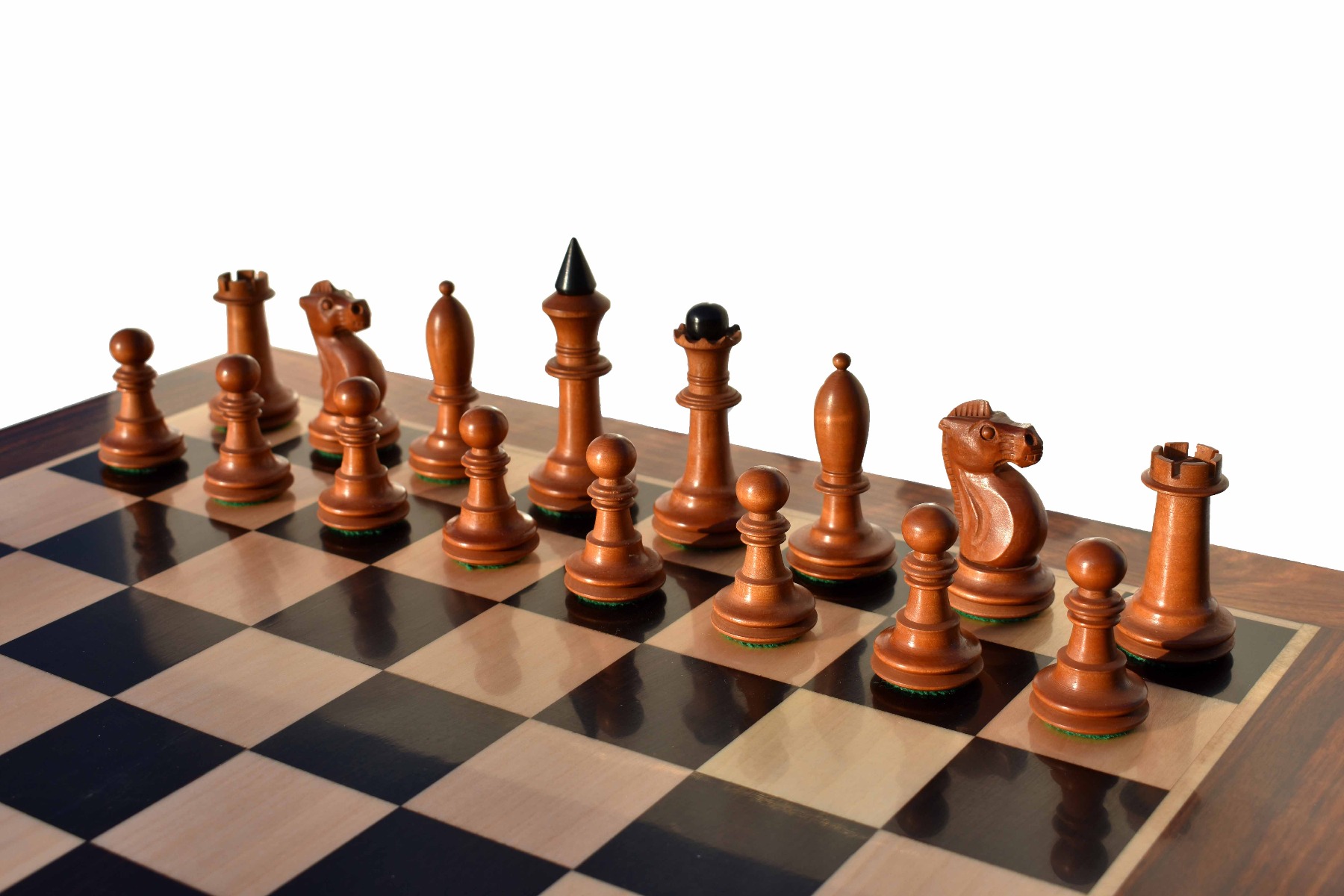 The Shkolnik soviet series reproduction Chess pieces <br> Antiqued Boxwood & Ebonized <br> 3.5" King -7633 The Shkolnik soviet series reproduction Chess pieces Antiqued Boxwood & Ebonized 3.5" King -7633