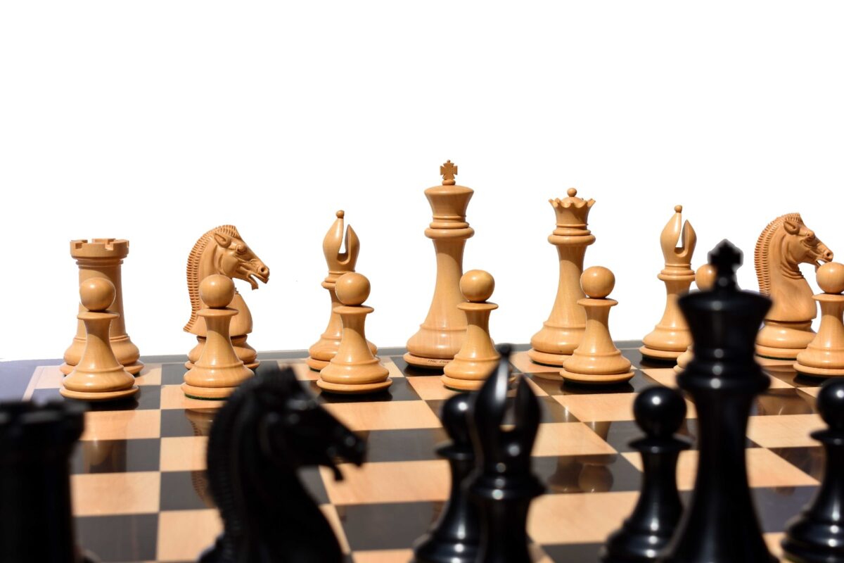 The Empire's Prestige Series chess pieces Boxwood & Ebony 4.4" King-8042