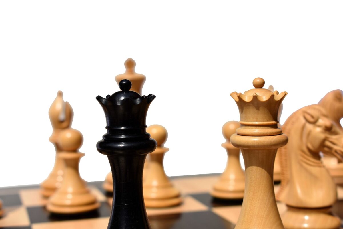 The Empire's Prestige Series chess pieces Boxwood & Ebony 4.4" King-8045