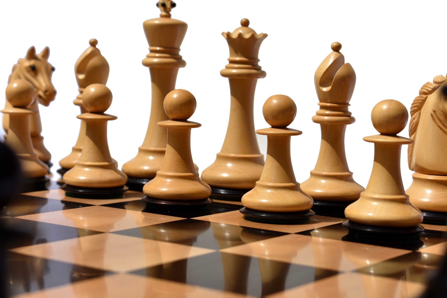 The Barbarian Knight Chess pieces Boxwood & Ebony 4.4" King -8222