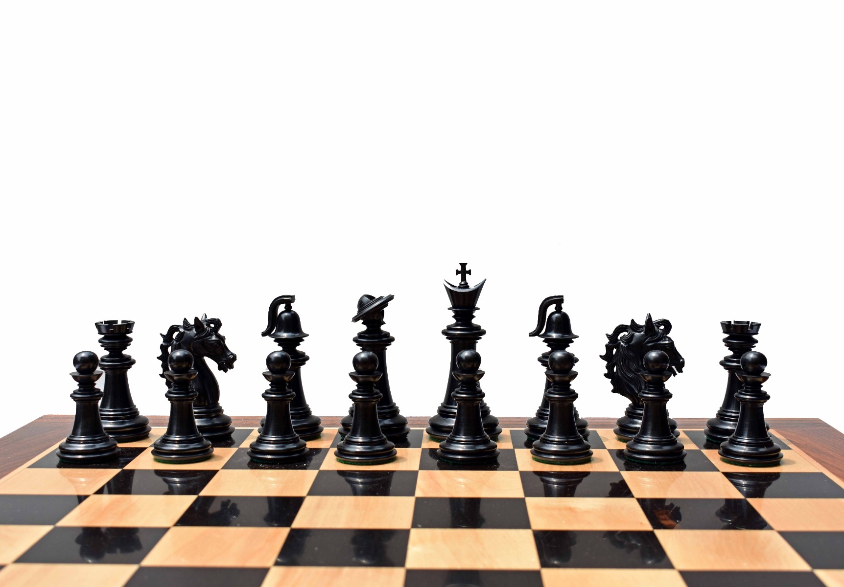 Limited Edition The Legendary Akhal-Teke Stallion chess pieces <br> Boxwood & Ebony <br> 4.5" King -8293 Limited Edition The Legendary Akhal-Teke Stallion chess pieces Boxwood & Ebony 4.5" King -8293