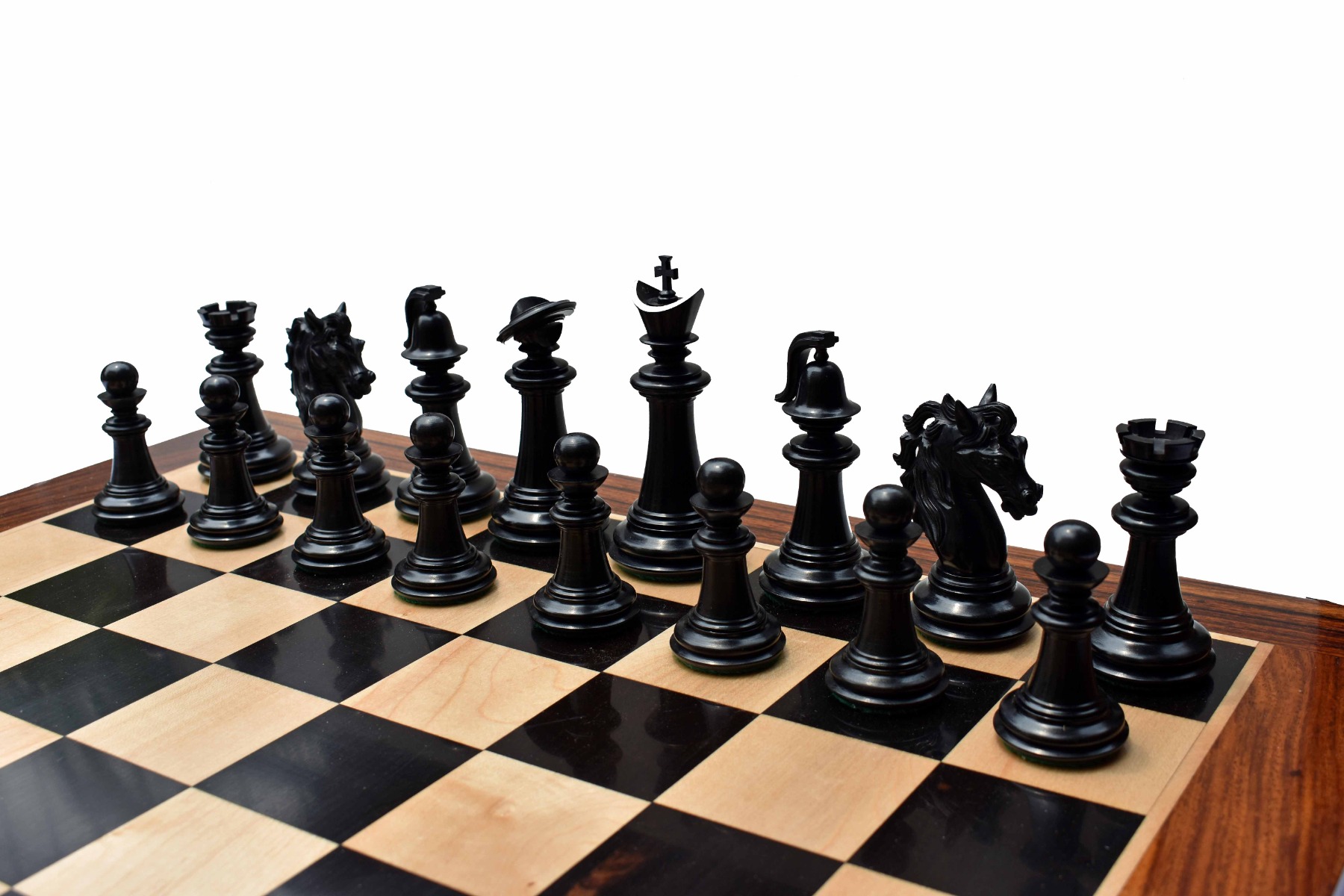 Limited Edition The Legendary Akhal-Teke Stallion chess pieces <br> Boxwood & Ebony <br> 4.5" King -8294 Limited Edition The Legendary Akhal-Teke Stallion chess pieces Boxwood & Ebony 4.5" King -8294