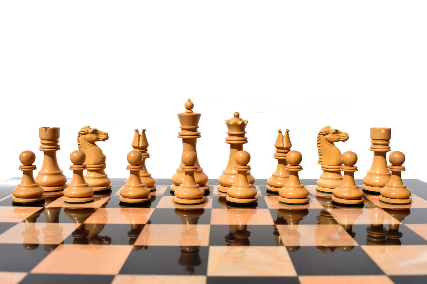 1891 British Imperial Series chess set reproduction <br> Boxwood & Ebony <br> 3.75" King with 2" Square chess board-8485 1891 British Imperial Series chess set reproduction Boxwood & Ebony 3.75" King with 2" Square chess board-8485