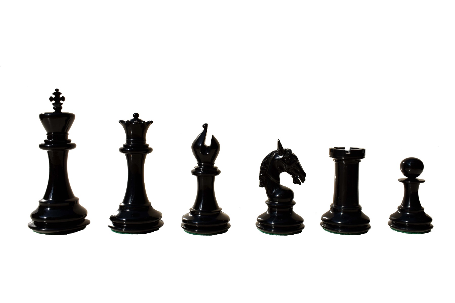 The sheffield Series chess Pieces <br> Silver & Black Boxwood Lacquered <br> 4.4" King -8403 The sheffield Series chess Pieces Silver & Black Boxwood Lacquered 4.4" King -8403