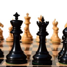 King's Crown Series Chess set Boxwood & Ebony 4.25" King with 2.25" Royal Castle chess board-8890