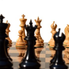 King's Crown Series Chess set Boxwood & Ebony 4.25" King with 2.25" Royal Castle chess board-8889