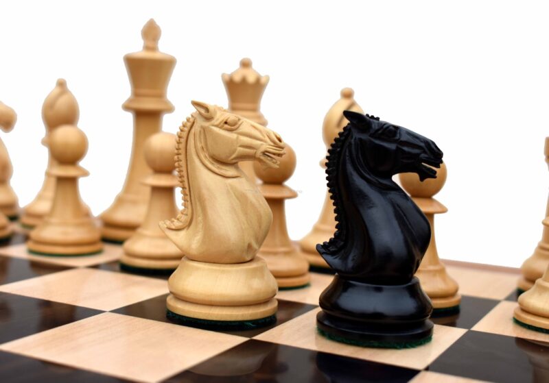 THE POLGAR SERIES CHESS PIECES <br> BOXWOOD & EBONY  <br> 4.25" KING