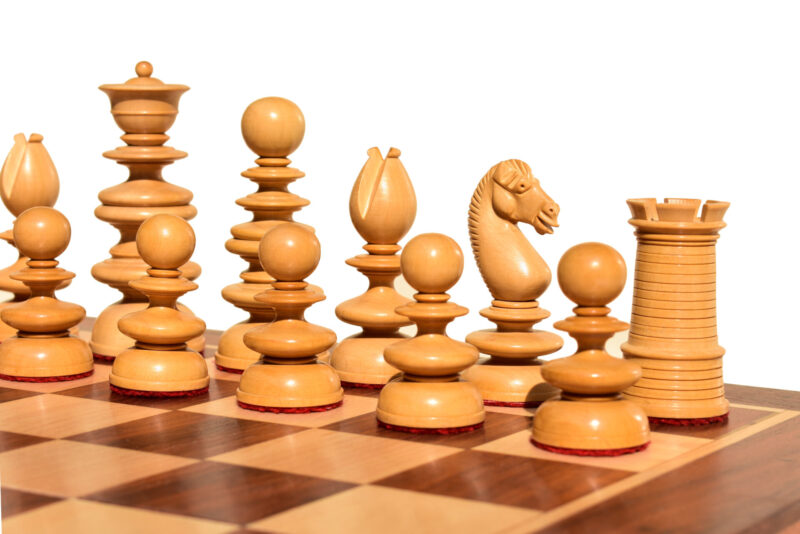 Circa 1840 St John Calvert Series chess pieces 3.3" King <br> Boxwood & Ebony